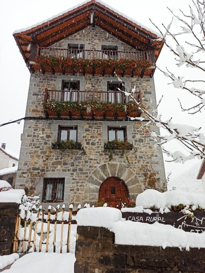 Casa Rural Elurkoia Isaba Kültér fotó